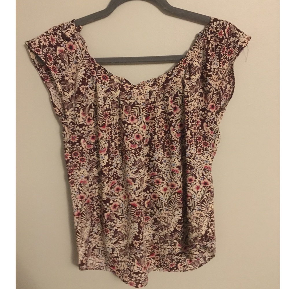 Lauren Conrad top